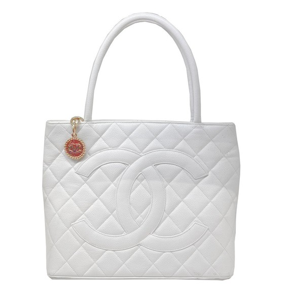 Chanel White Tote skin Caviar Bag - Picture 1 of 8